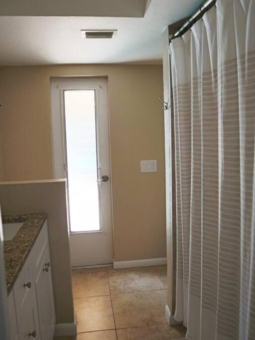 Cozy Retreat, Heated Pool, Water Canal, Bikes,3 Bedroom Cape Coral Bagian luar foto
