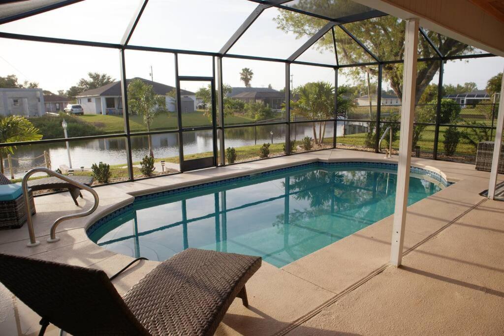 Cozy Retreat, Heated Pool, Water Canal, Bikes,3 Bedroom Cape Coral Bagian luar foto