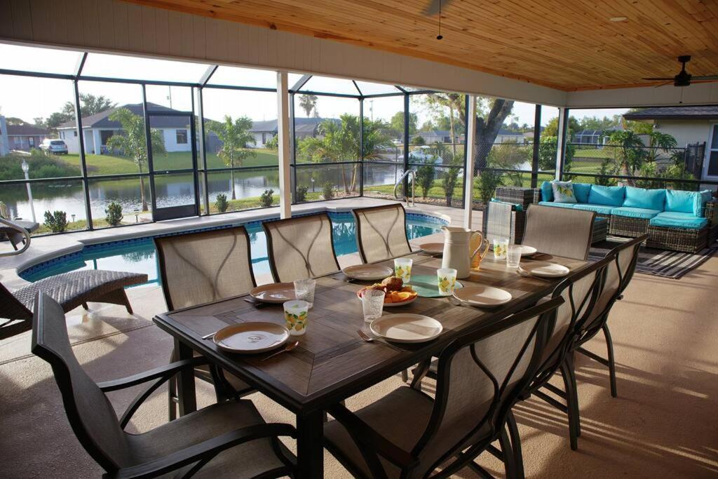 Cozy Retreat, Heated Pool, Water Canal, Bikes,3 Bedroom Cape Coral Bagian luar foto