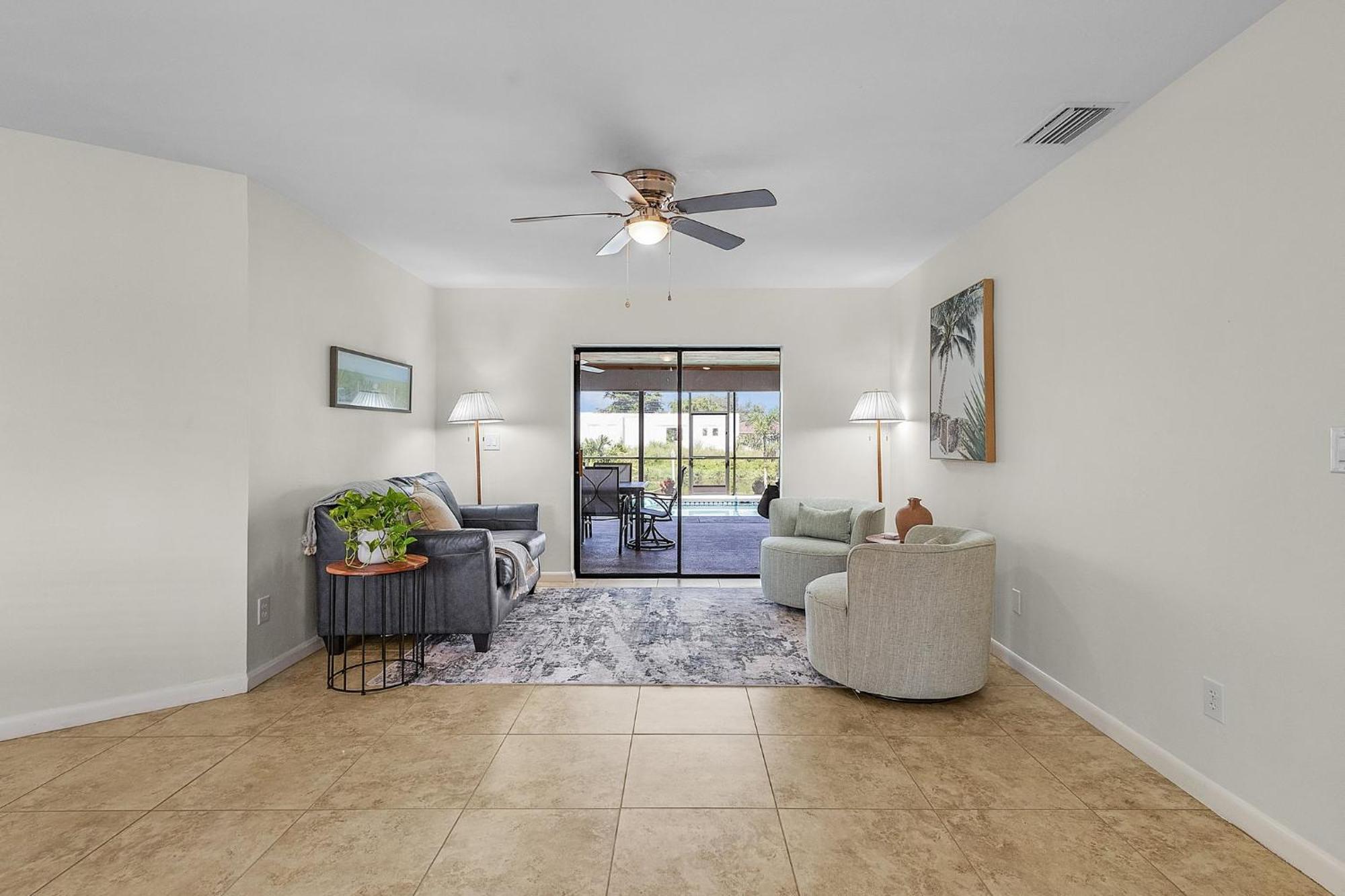 Cozy Retreat, Heated Pool, Water Canal, Bikes,3 Bedroom Cape Coral Bagian luar foto