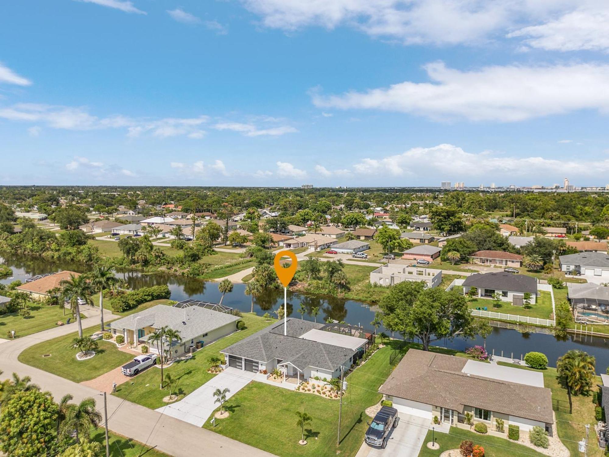 Cozy Retreat, Heated Pool, Water Canal, Bikes,3 Bedroom Cape Coral Bagian luar foto