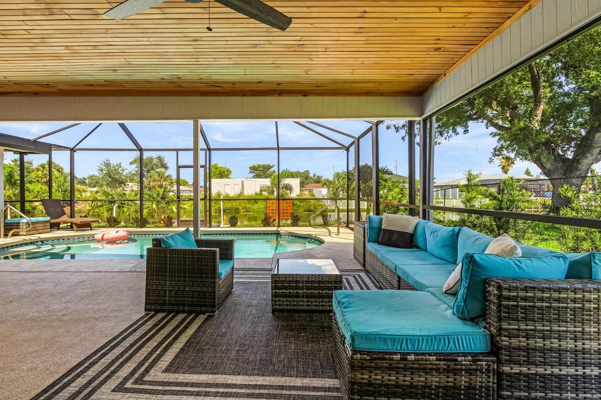 Cozy Retreat, Heated Pool, Water Canal, Bikes,3 Bedroom Cape Coral Bagian luar foto